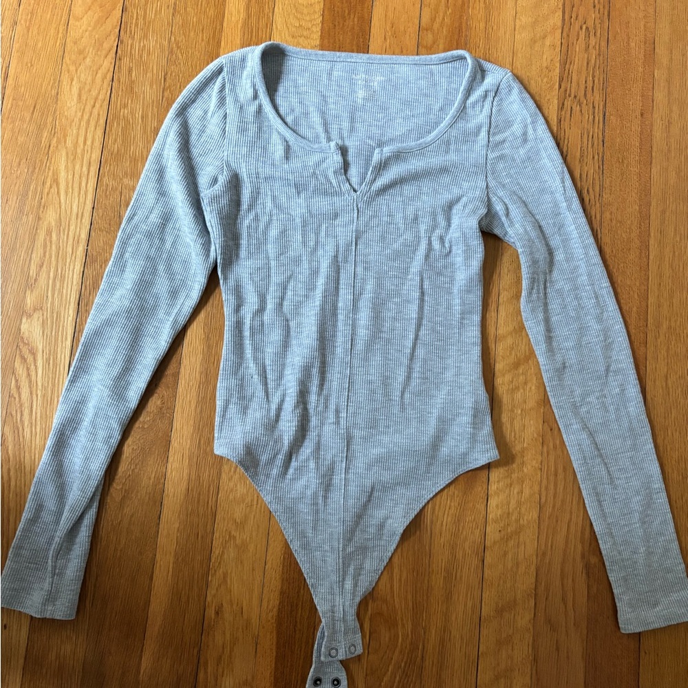 American Eagle Outfitters Ribbed Gray Top